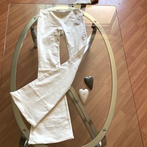 Free People 🌸 Ivory Jeans NWT